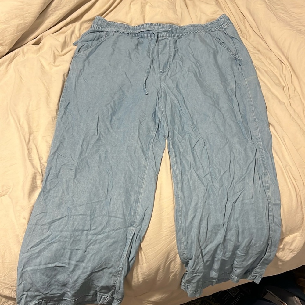Light weight denim pants